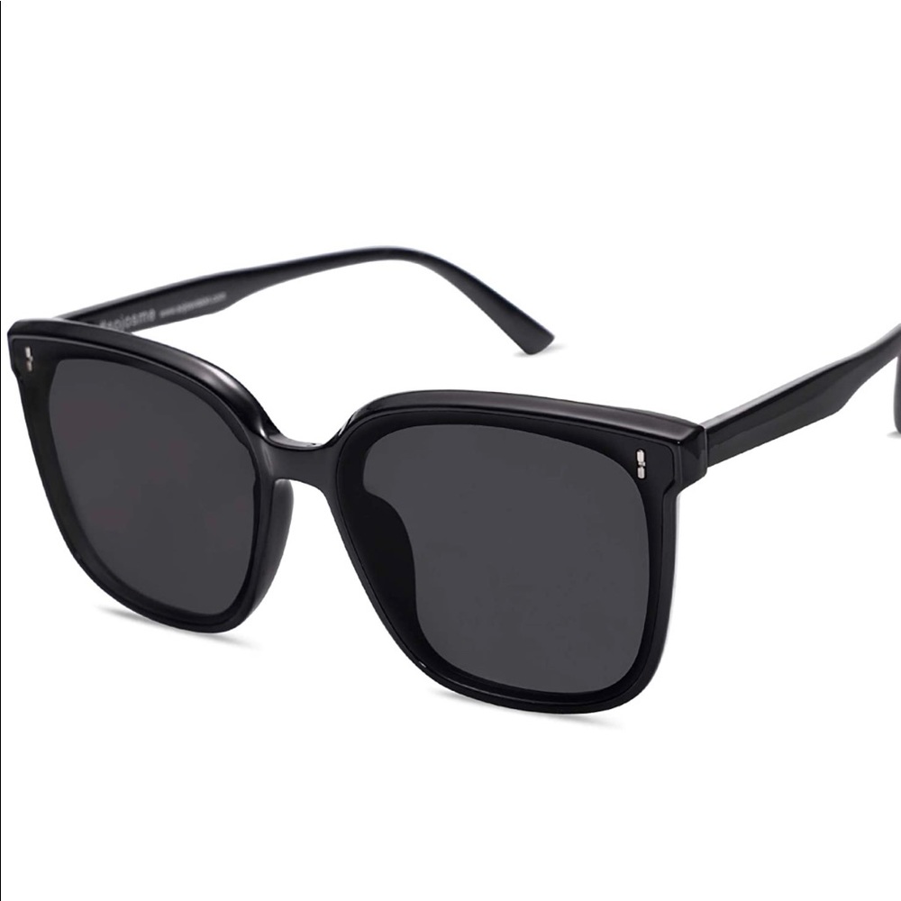 NWT Black Vintage Style Oversized Glasses